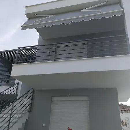 Athina Apartment Ofrinion Exterior photo
