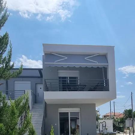 Athina Apartment Ofrinion Exterior photo